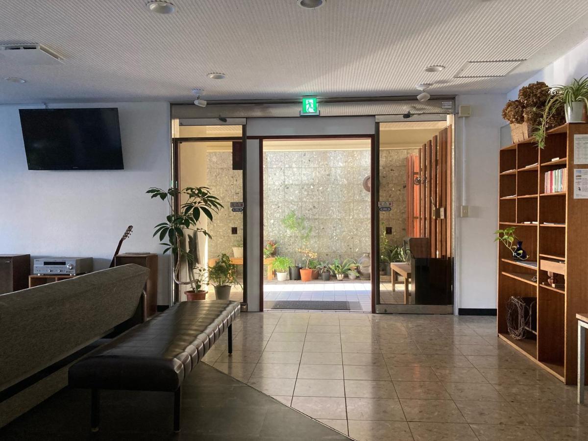 J-Hoppers Beppu Guesthouse ジェイホッパーズ別府ゲストハウス Exterior photo